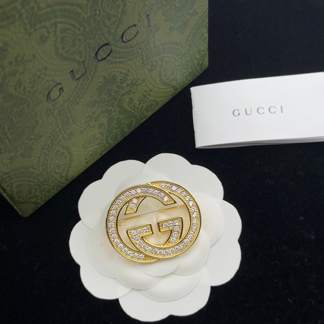 Gucci Brooch Gold 184132