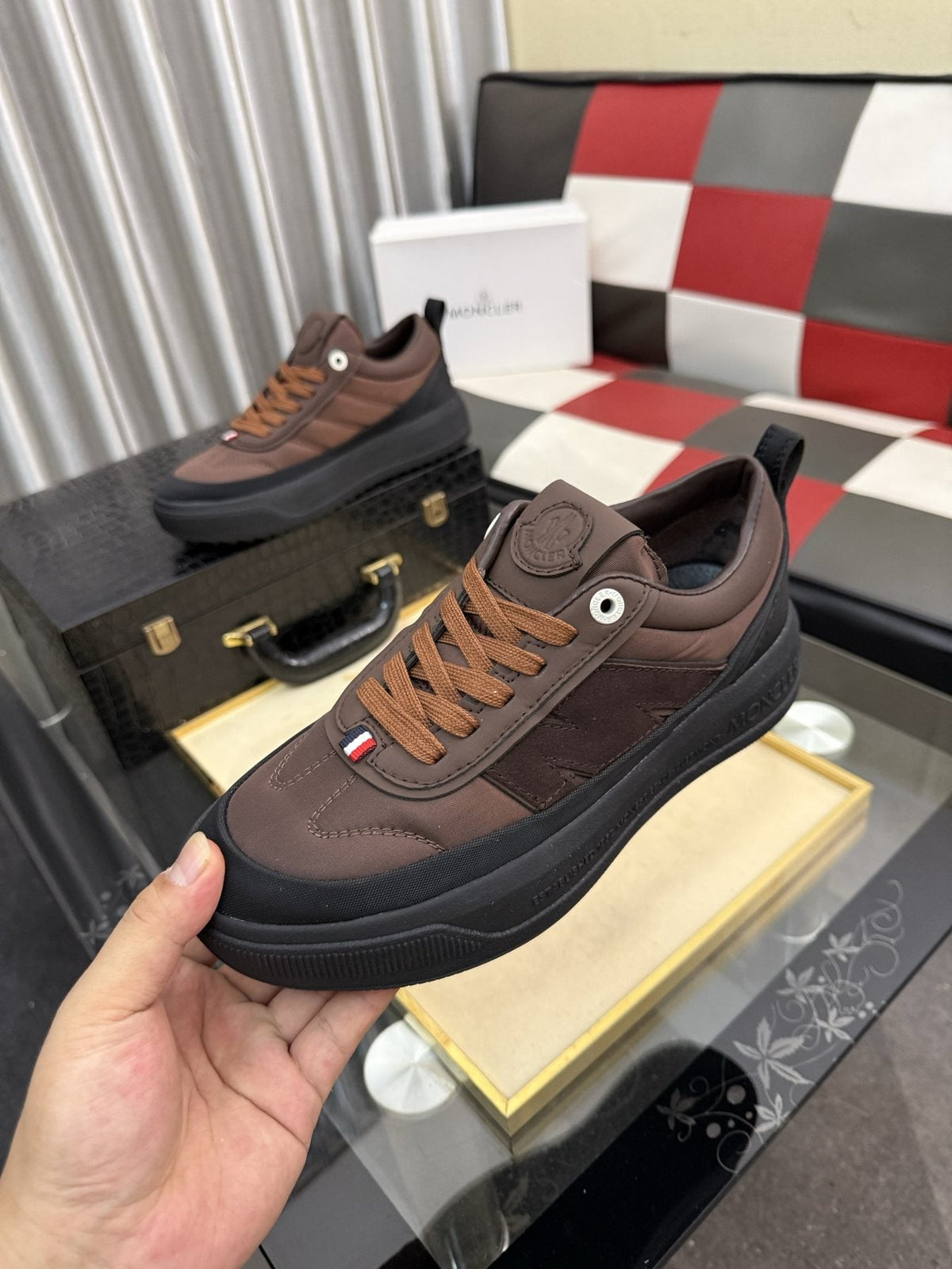 微商相册测试鞋子-Moncler Dark Brown and Black Low-Top Sneakers — model
