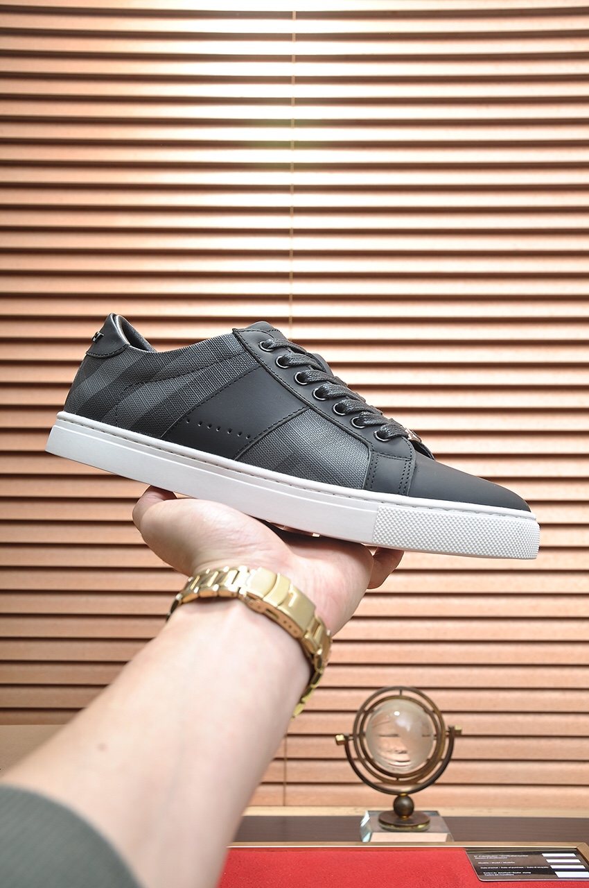 Burberry Black Check Low-Top Sneakers — front