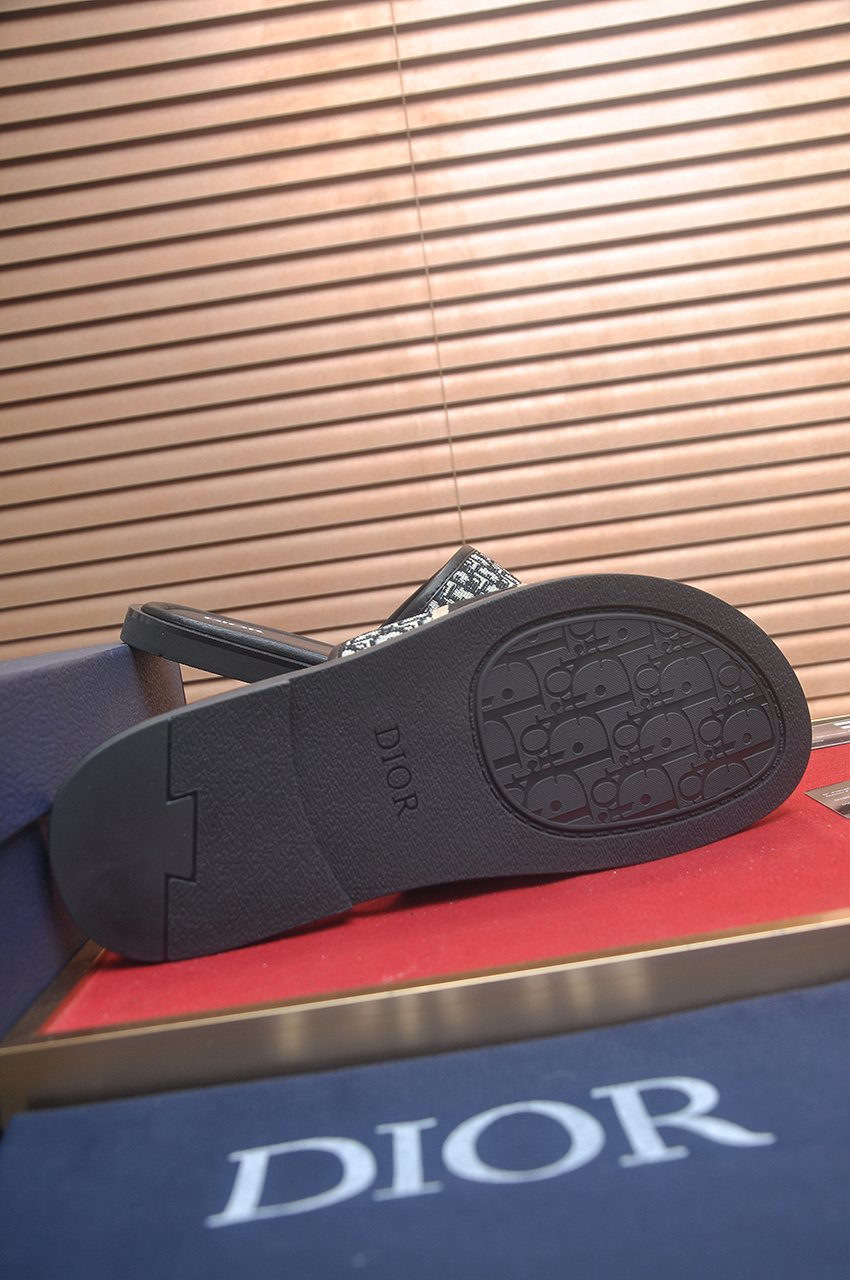 Dior Patterned Strap Slide Sandals — detail