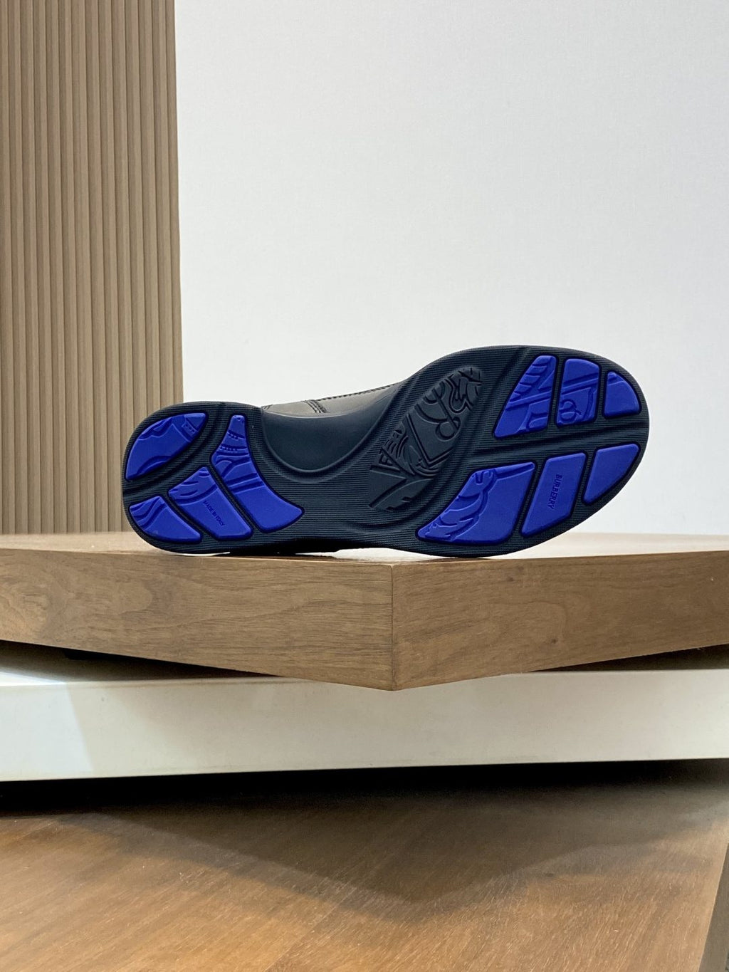 Burberry Check-Accent Low-Top Sneakers — detail